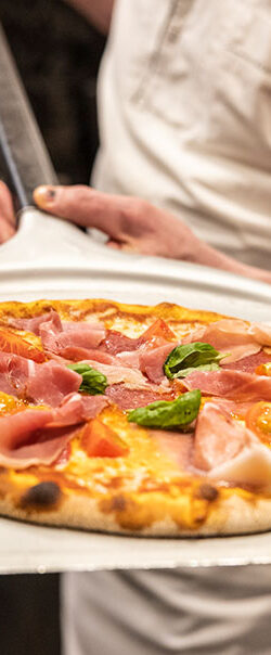 salz-burger-restaurant-flachau-pizza