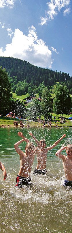 Schwimmen im Sommerurlaub in Flachau, Salzburger Land
